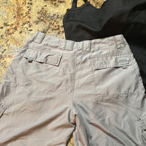 Red Sand brand 34 cargo board shorts gray adjustable tight side strings - Picture 6 of 7